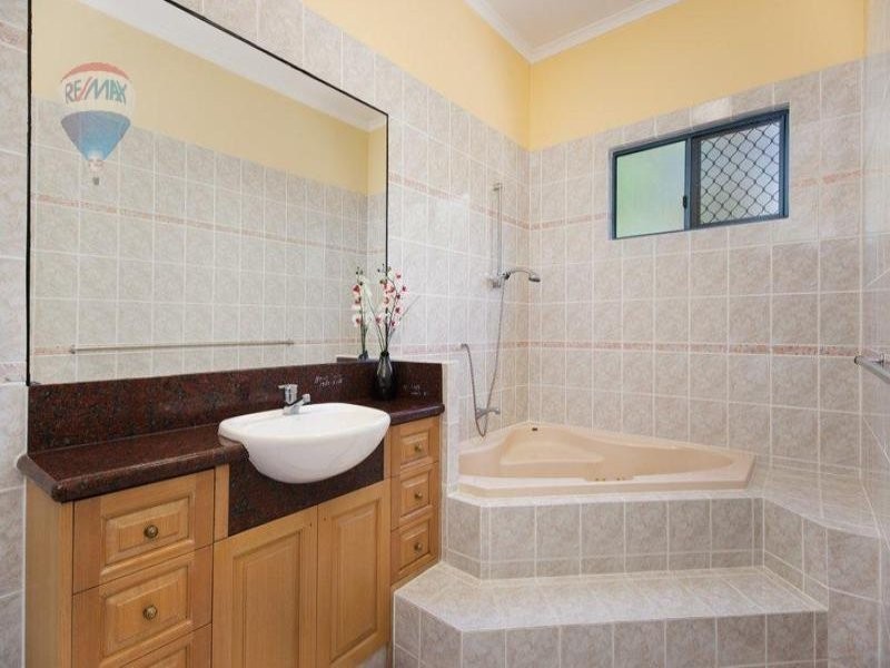 12 Turtle Close, Clifton Beach QLD 4879