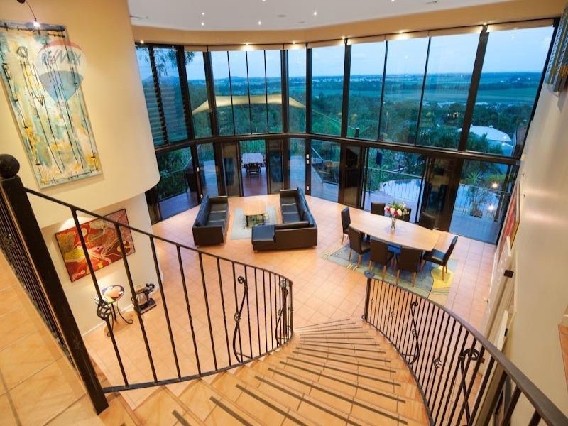 20 Alstonia Close, Redlynch QLD 4870