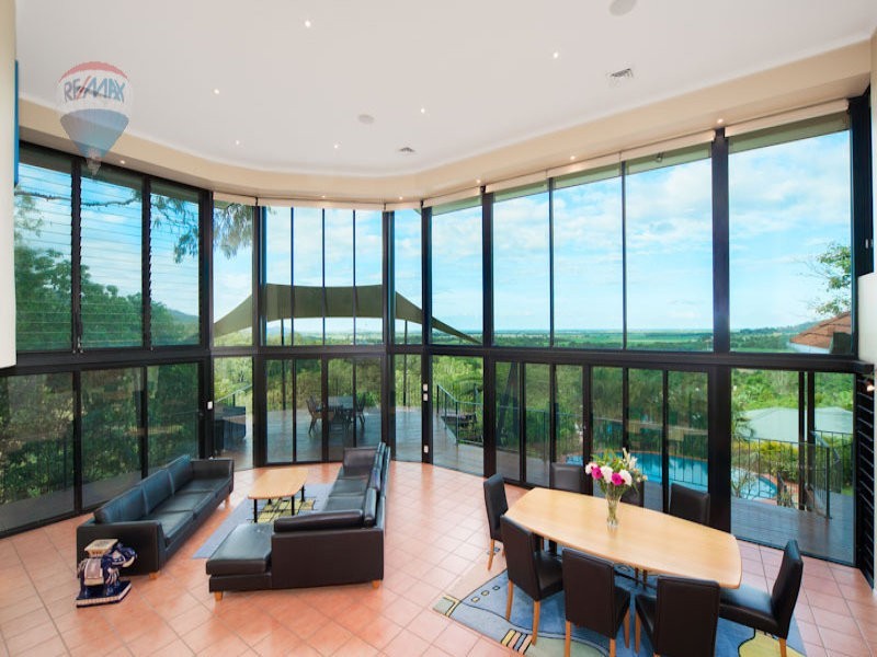 20 Alstonia Close, Redlynch QLD 4870