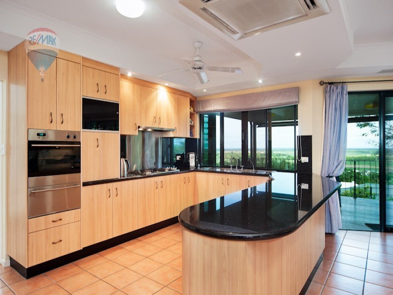 20 Alstonia Close, Redlynch QLD 4870