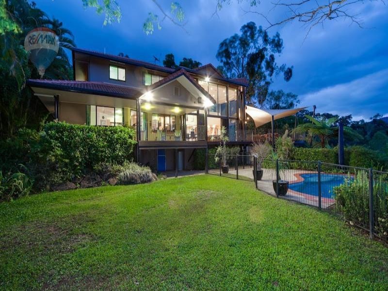 20 Alstonia Close, Redlynch QLD 4870