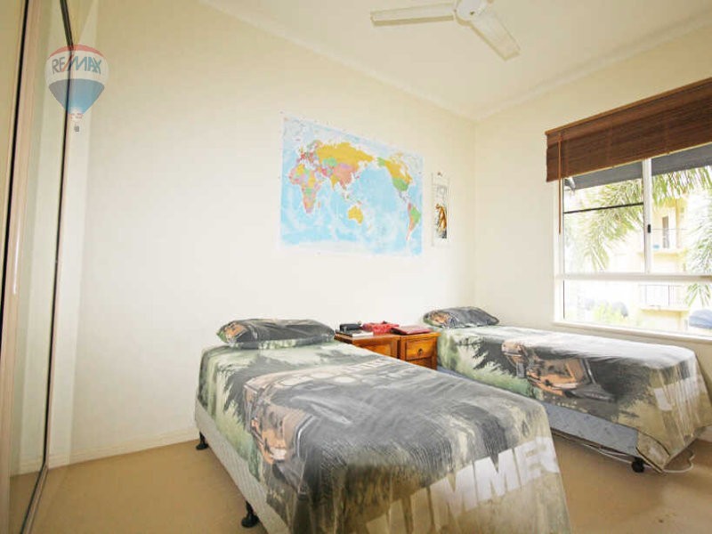 406/2 Greenslopes Street, Cairns North QLD 4870