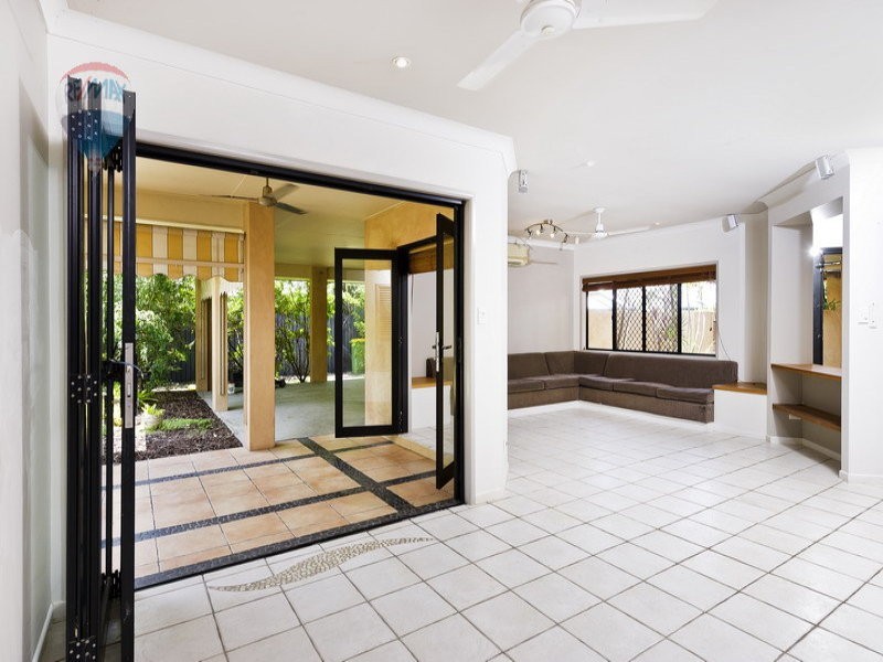 11 Warana Close, Kewarra Beach QLD 4879