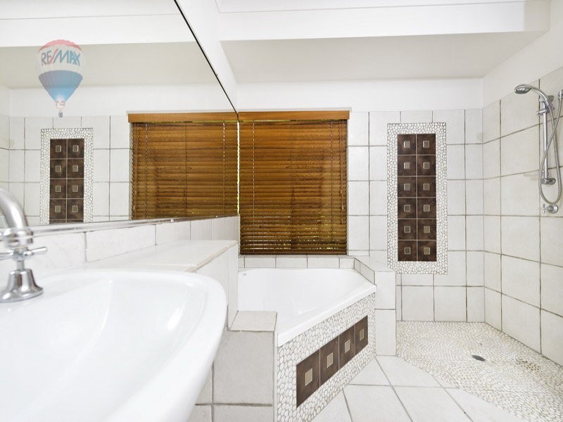 11 Warana Close, Kewarra Beach QLD 4879