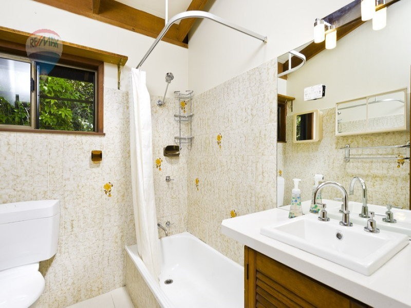 3 Pine Tree Close, Bayview Heights QLD 4868