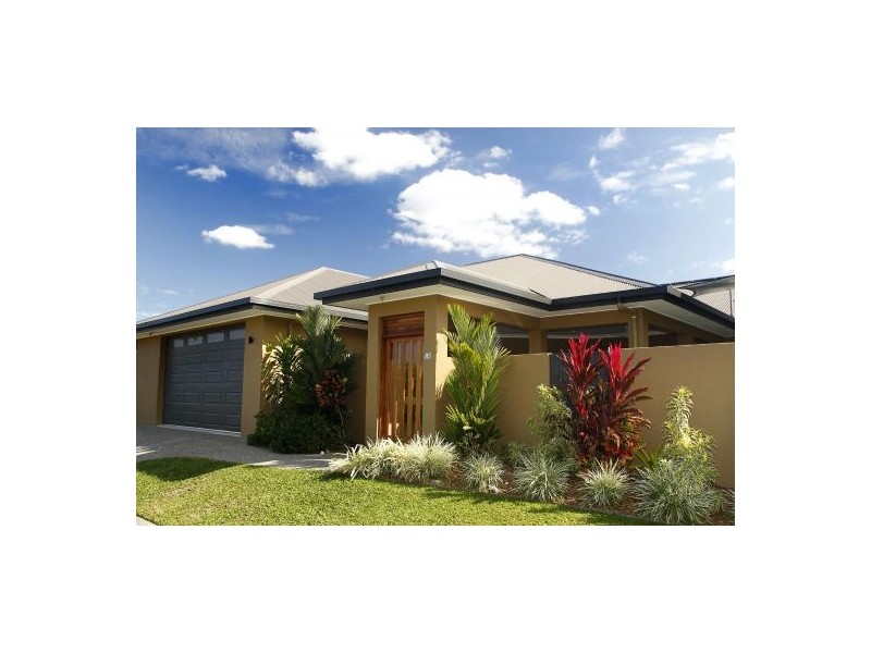 85 Roberts Drive, Trinity Beach QLD 4879