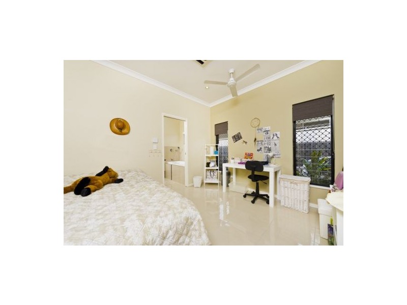 85 Roberts Drive, Trinity Beach QLD 4879