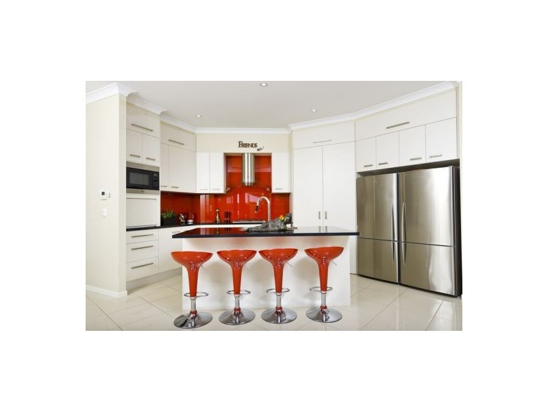 85 Roberts Drive, Trinity Beach QLD 4879