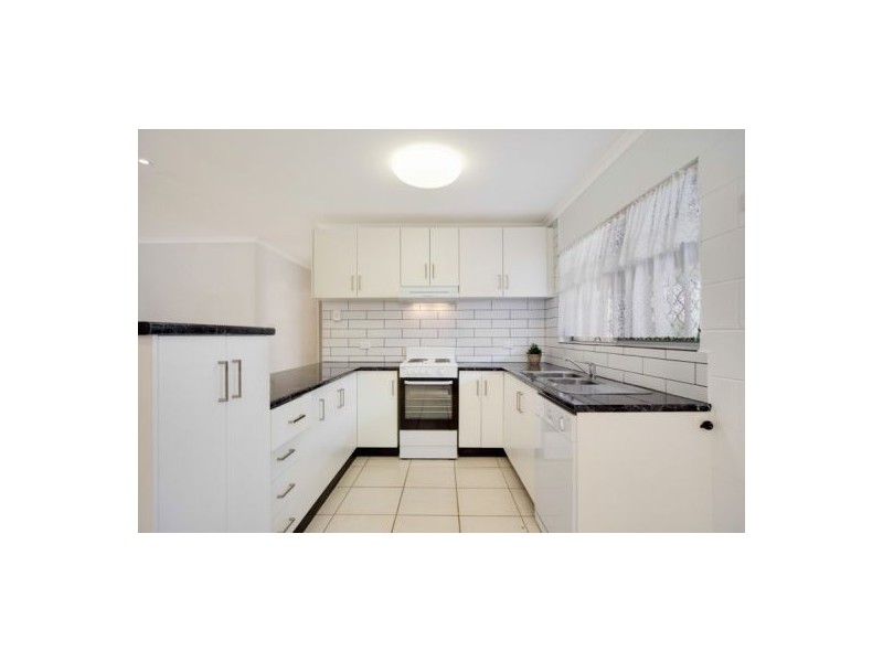 3 Frances Street, Mooroobool QLD 4870