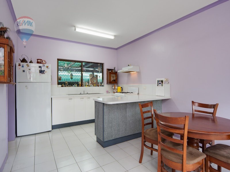 61 Oleander Street, Holloways Beach QLD 4878