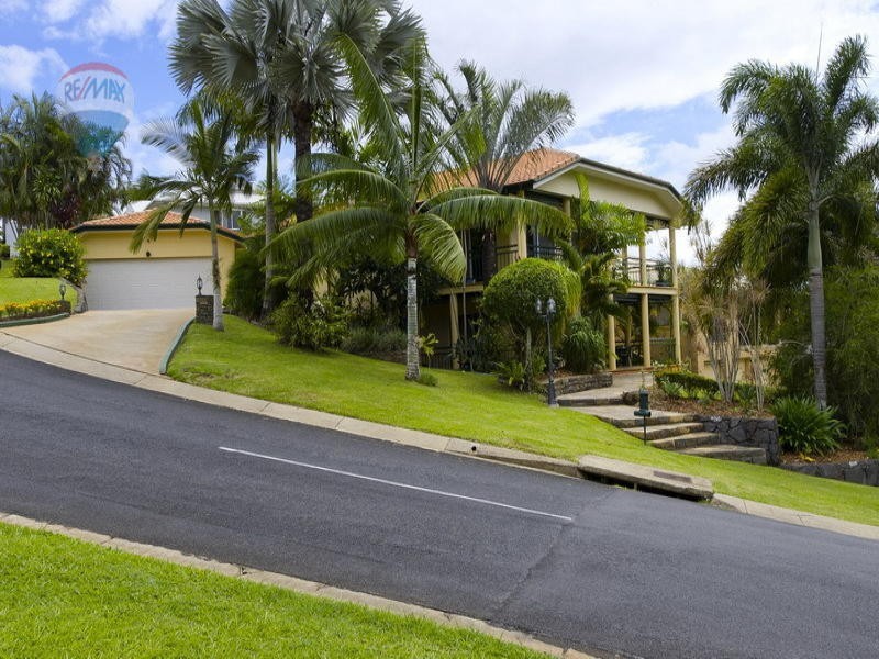 22 Summer Hill Drive, Mooroobool QLD 4870