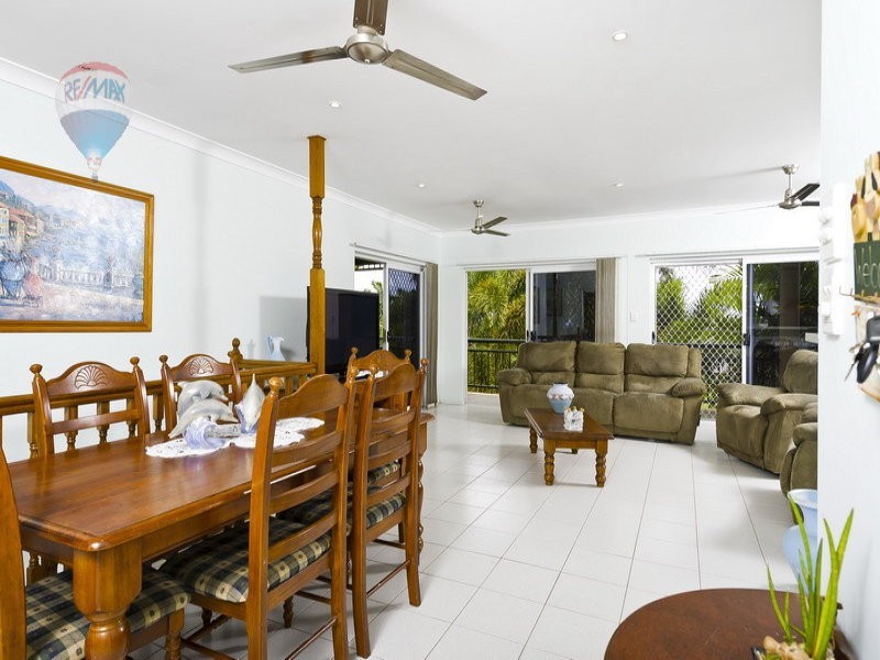 22 Summer Hill Drive, Mooroobool QLD 4870