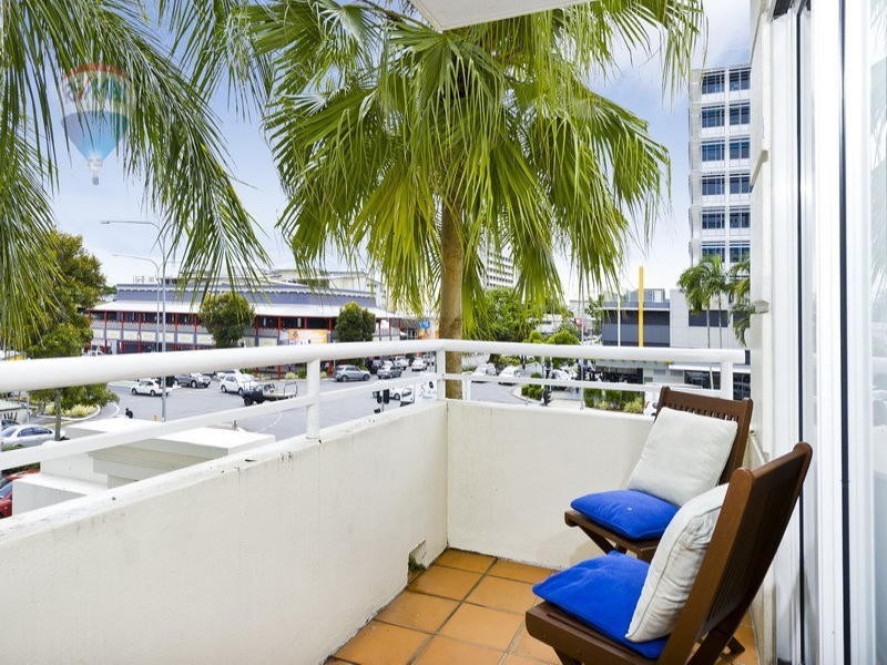 6/73 Spence Street, Cairns City QLD 4870