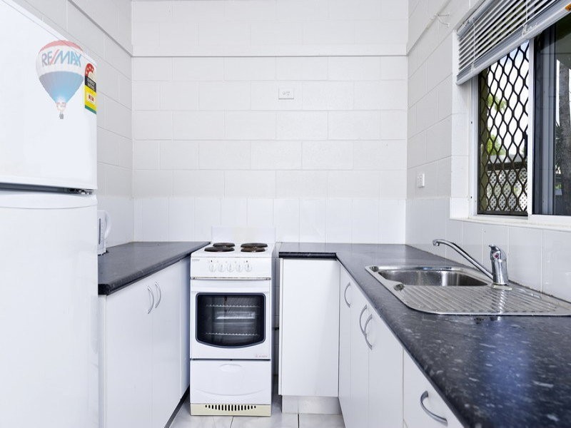 2/6 Kidston Street, Bungalow QLD 4870