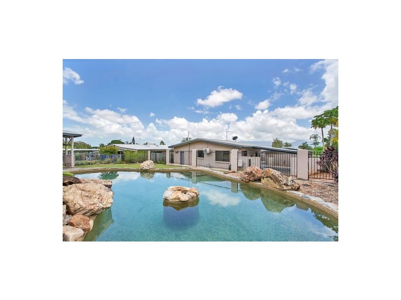 41 Bayview Street, Bayview Heights QLD 4868