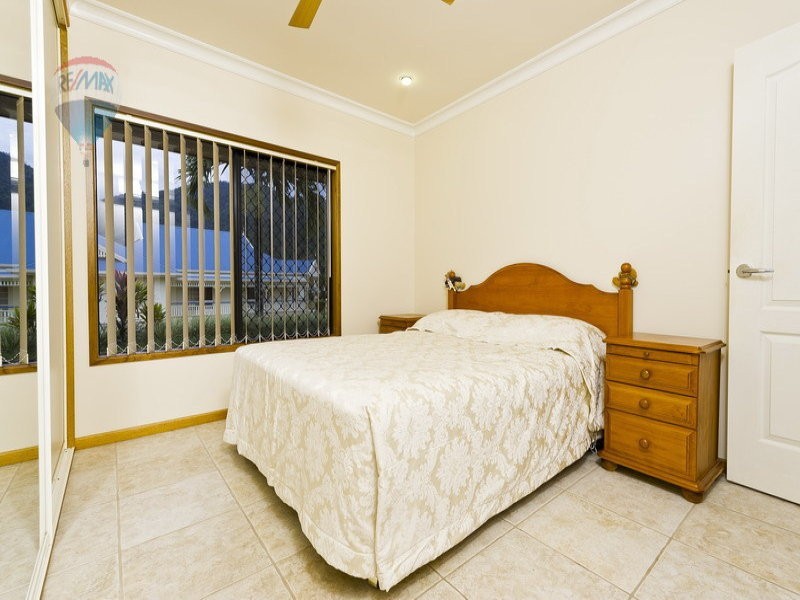 1 Vauclause Close, Brinsmead QLD 4870