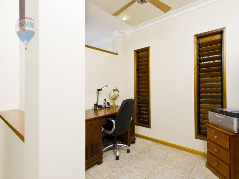 1 Vauclause Close, Brinsmead QLD 4870