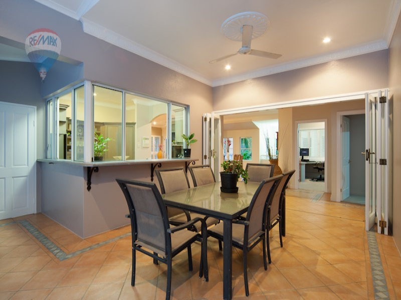 271 Toogood Road, Bayview Heights QLD 4868