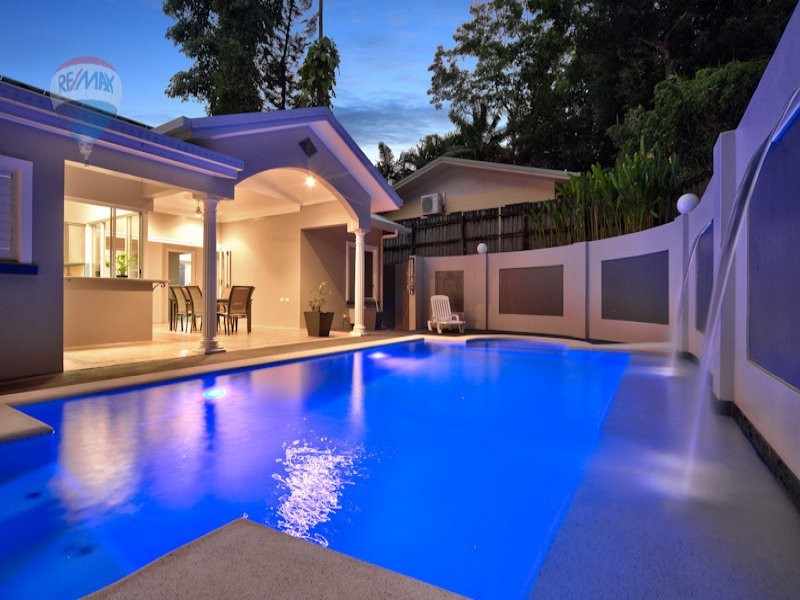 271 Toogood Road, Bayview Heights QLD 4868