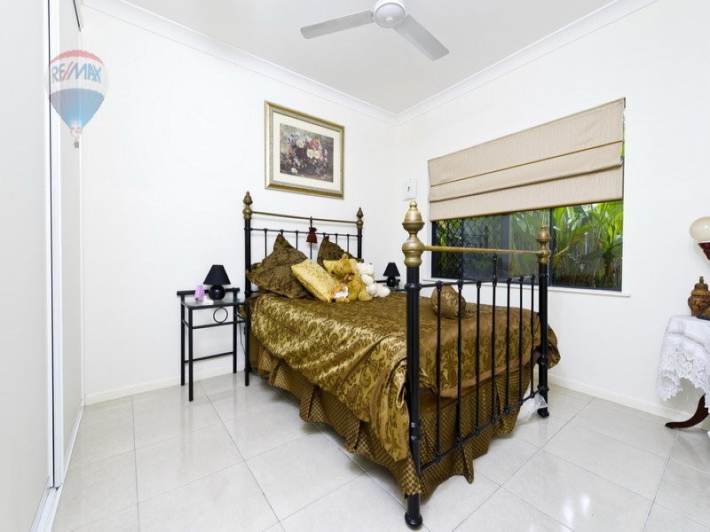 26 Muller Street, Palm Cove QLD 4879