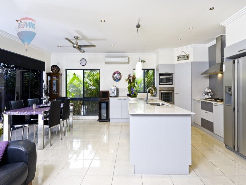 26 Muller Street, Palm Cove QLD 4879