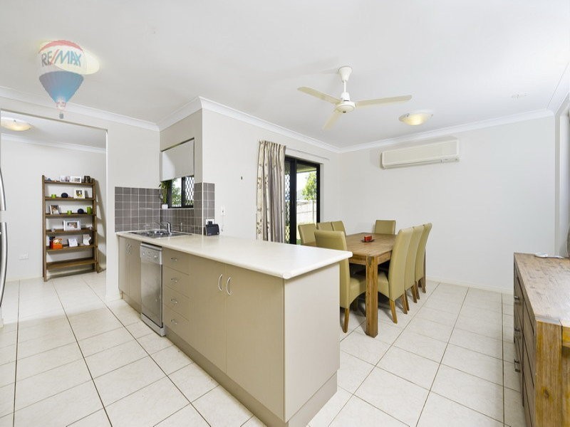 25 Cliffdale Street, Bentley Park QLD 4869