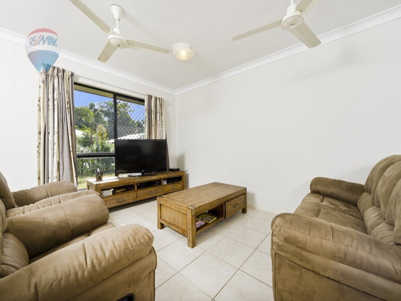 25 Cliffdale Street, Bentley Park QLD 4869
