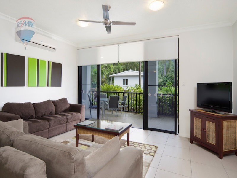 3/2 Oliva Street, Palm Cove QLD 4879