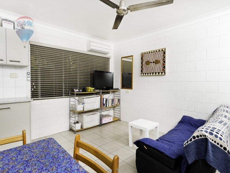 4/14 Curtin Street, Westcourt QLD 4870