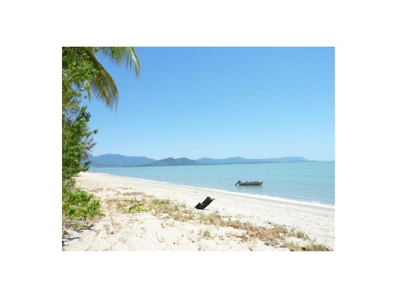 6 Sandpiper Street, East Trinity QLD 4871