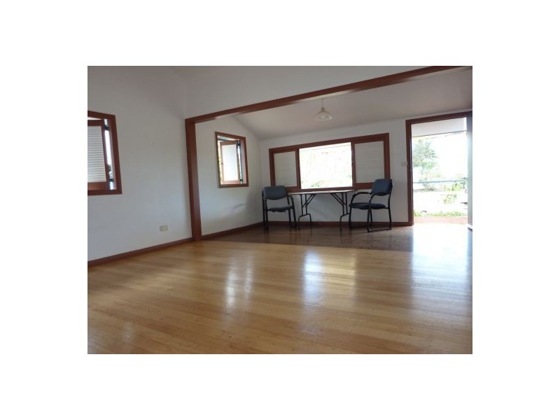 6 Sandpiper Street, East Trinity QLD 4871