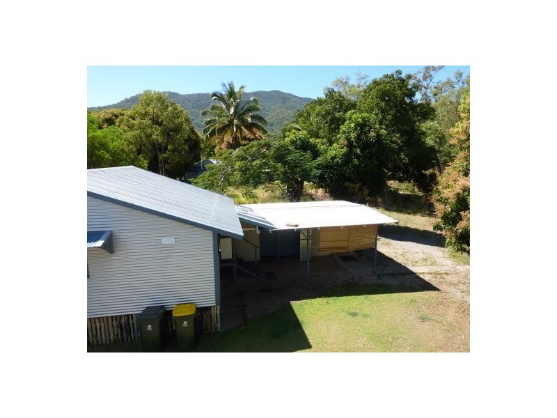 6 Sandpiper Street, East Trinity QLD 4871