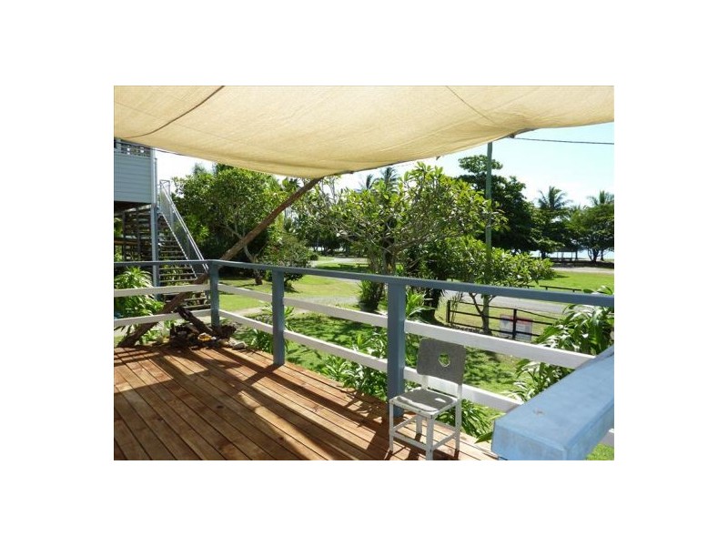 6 Sandpiper Street, East Trinity QLD 4871