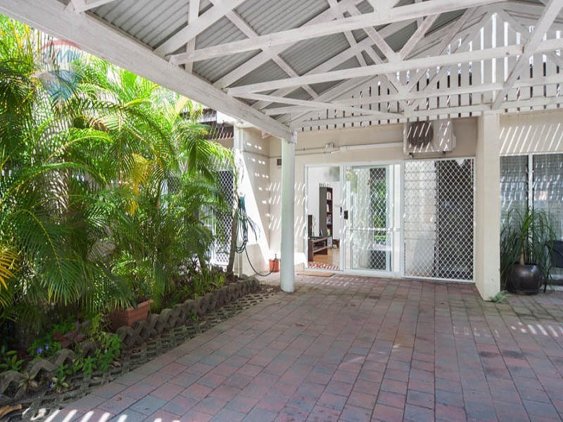 2/21 Fairweather Street, Yorkeys Knob QLD 4878