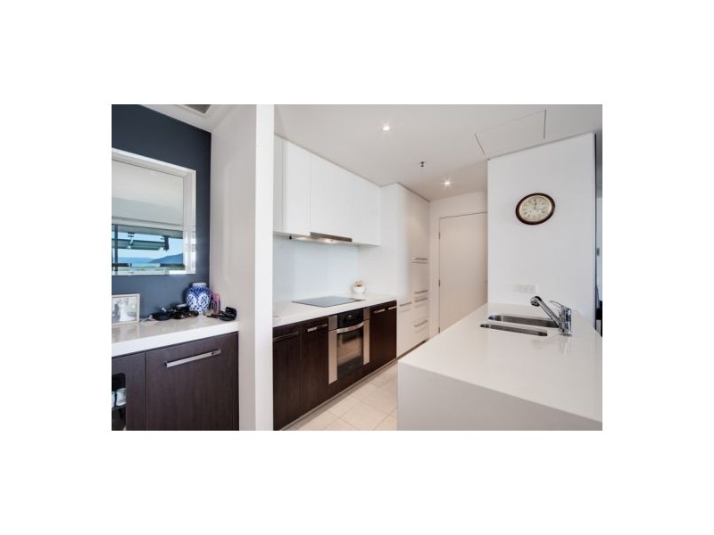 17/1 Marlin Parade, Cairns City QLD 4870