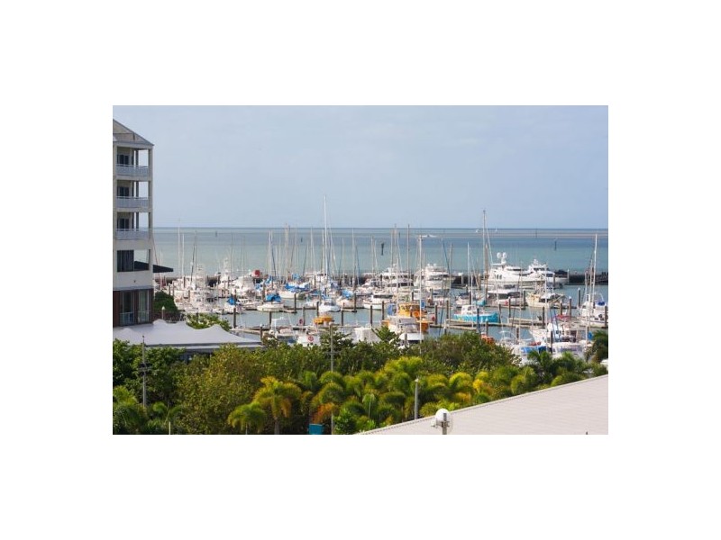 17/1 Marlin Parade, Cairns City QLD 4870
