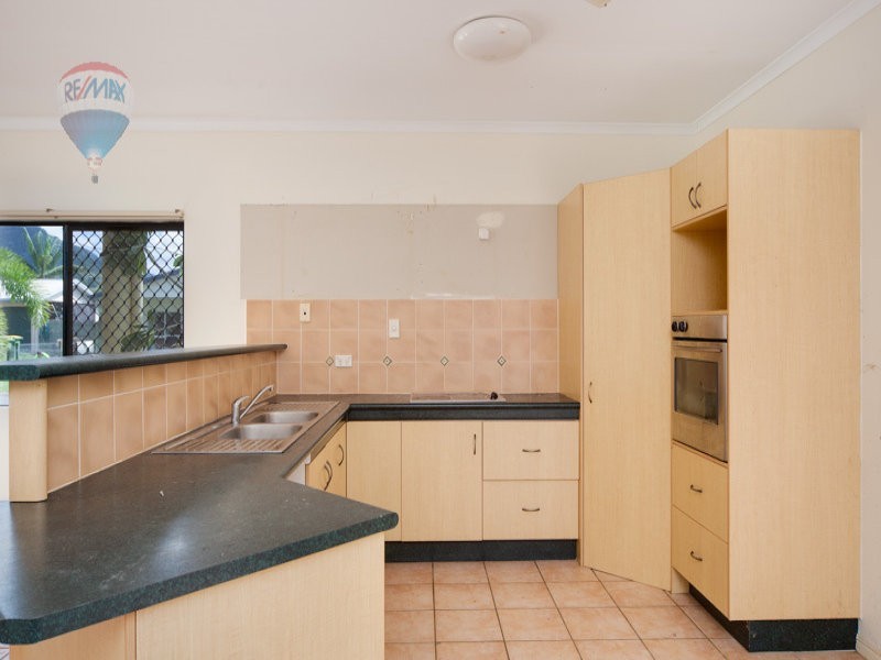 5 Rafferty Street, White Rock QLD 4868