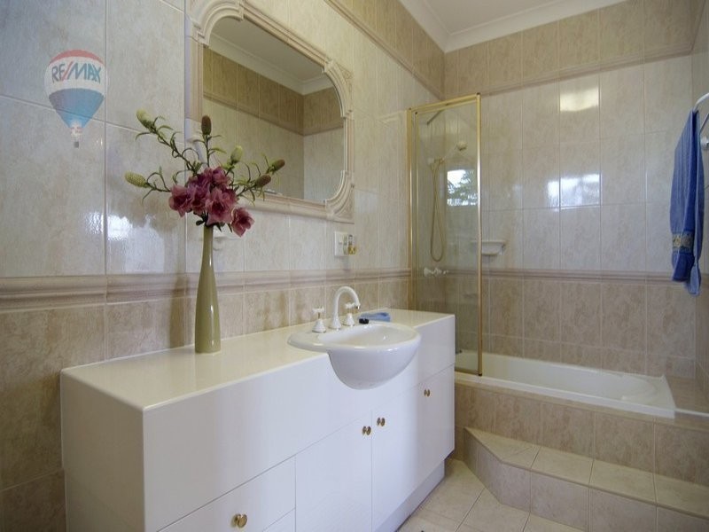 58 Koppen Terrace, Mooroobool QLD 4870