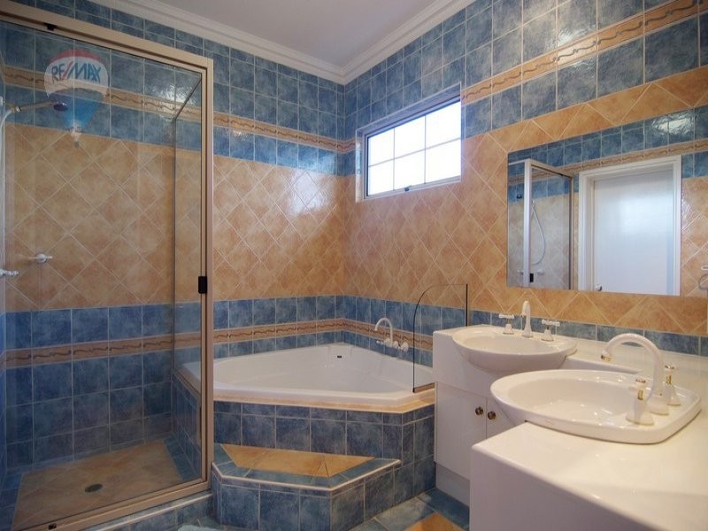 58 Koppen Terrace, Mooroobool QLD 4870