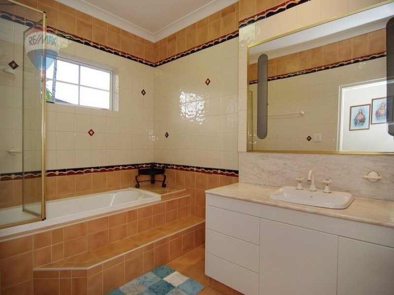58 Koppen Terrace, Mooroobool QLD 4870