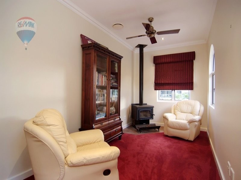 58 Koppen Terrace, Mooroobool QLD 4870