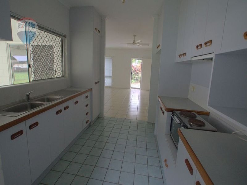 7 Bi-Centennial Road, Bentley Park QLD 4869