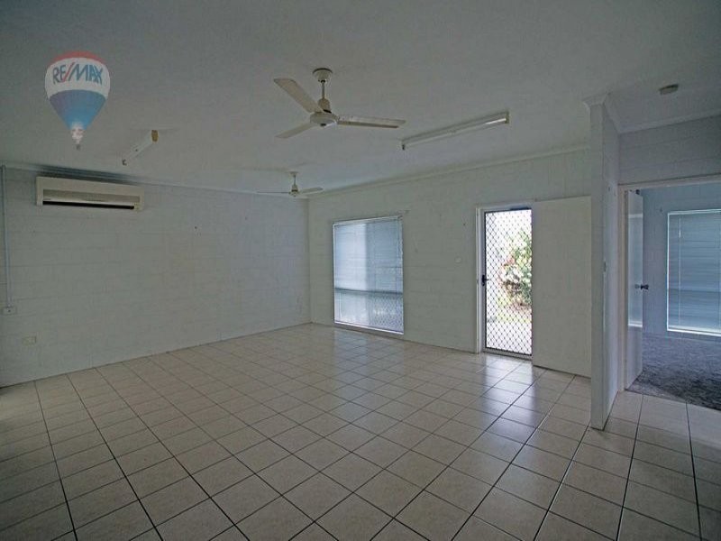 7 Bi-Centennial Road, Bentley Park QLD 4869