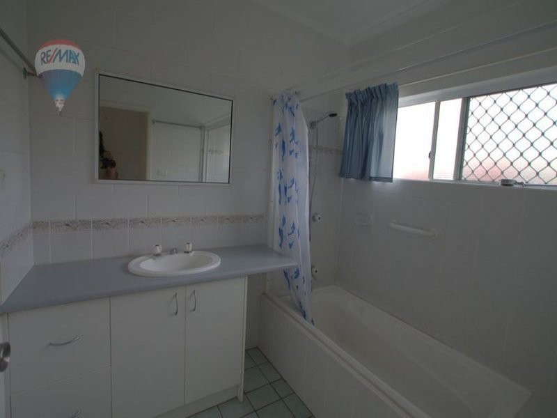 7 Bi-Centennial Road, Bentley Park QLD 4869