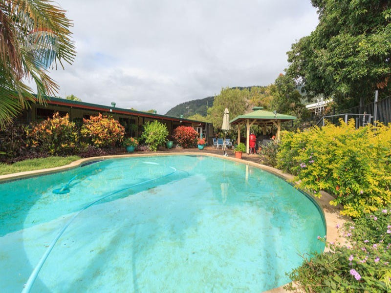 18-20 Peridot Street, Bayview Heights QLD 4868