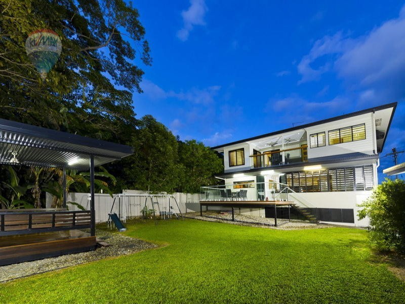 23 Mullins Street, Whitfield QLD 4870