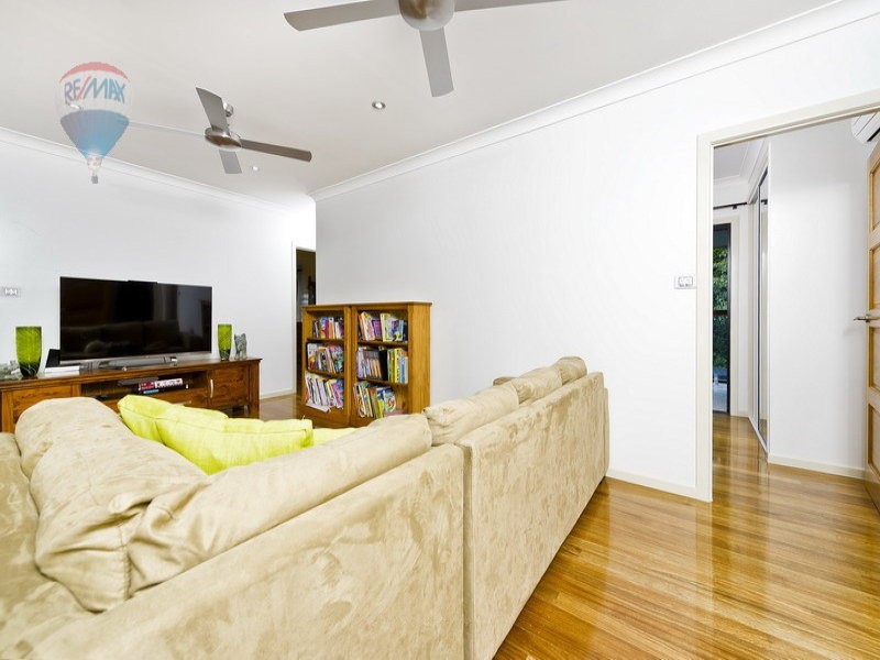 23 Mullins Street, Whitfield QLD 4870