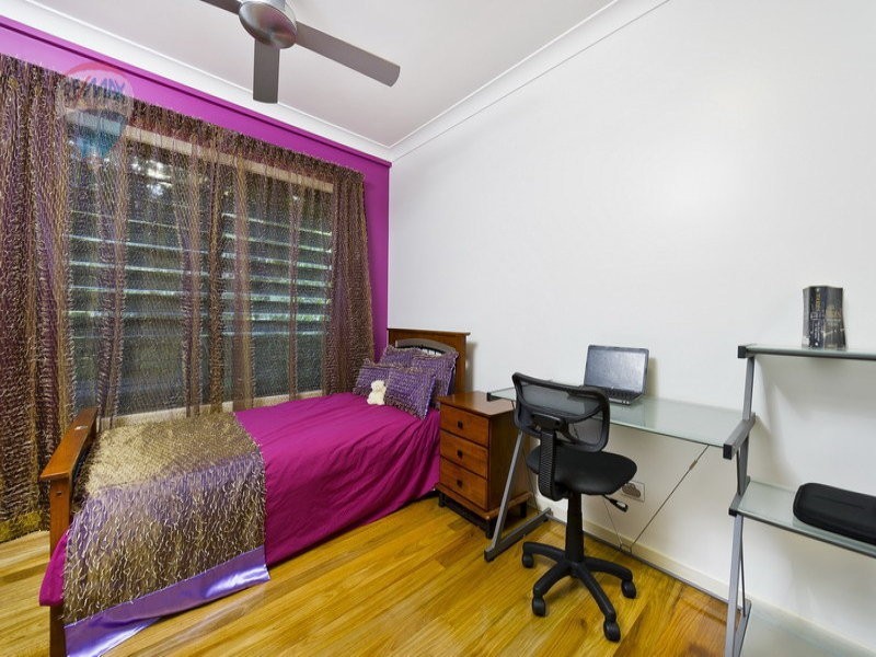 23 Mullins Street, Whitfield QLD 4870