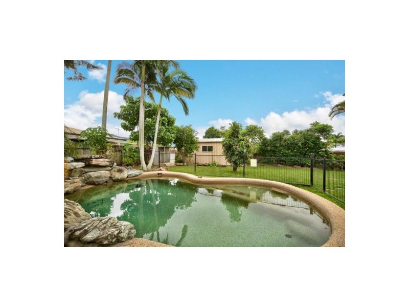 9 Lenora Close, Bayview Heights QLD 4868