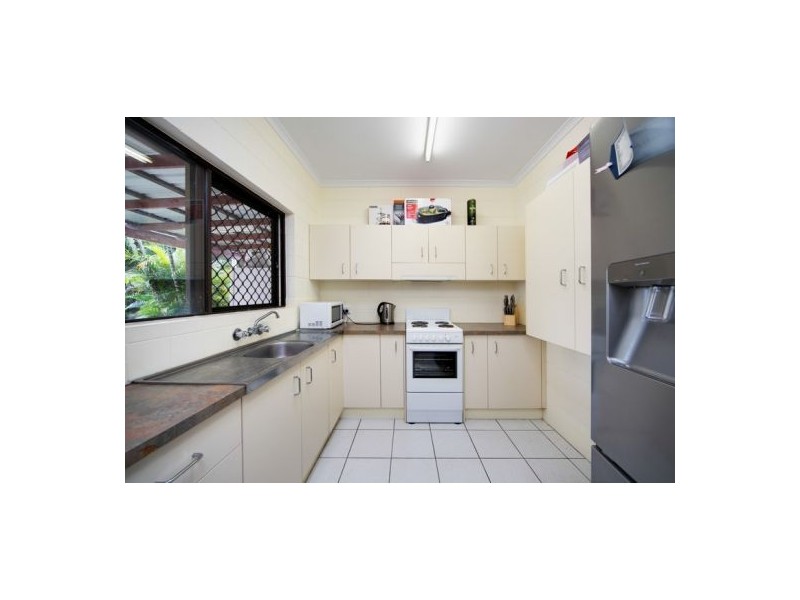 9 Lenora Close, Bayview Heights QLD 4868